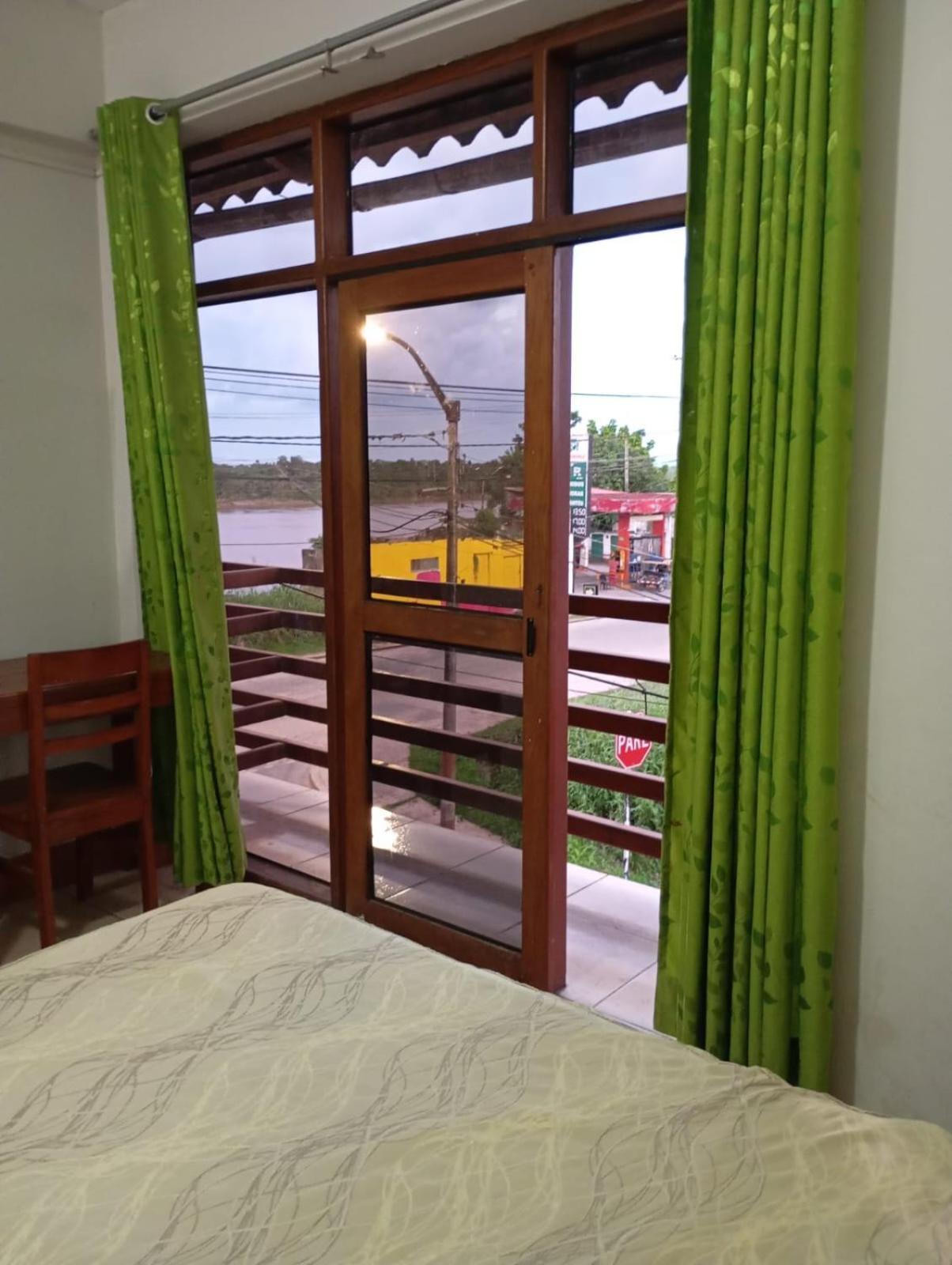 Hostal El Puerto Yurimaguas Zewnętrze zdjęcie